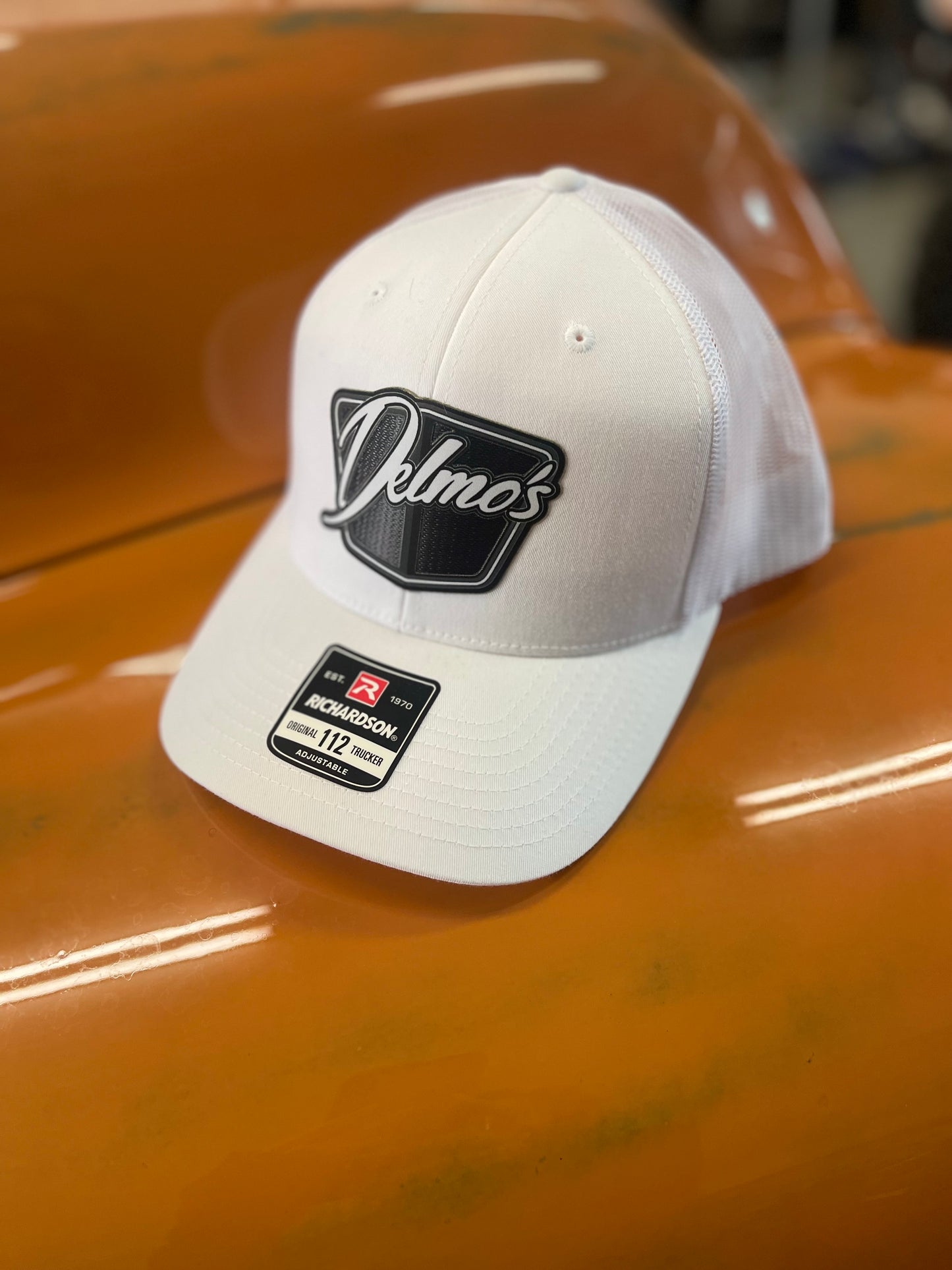 Delmo's 3D Logo Snapback Precurved White/White Mesh
