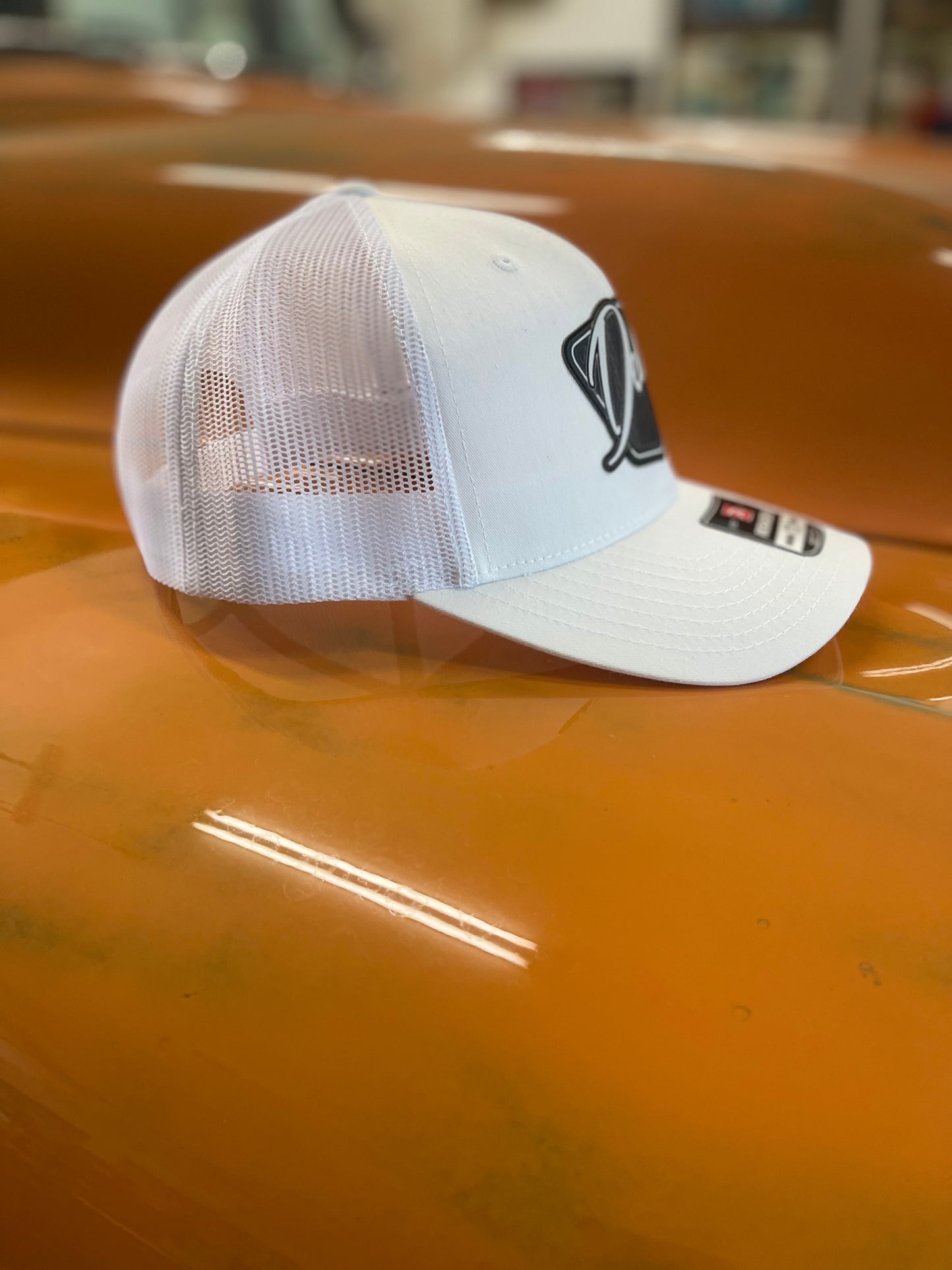 Delmo's 3D Logo Snapback Precurved White/White Mesh