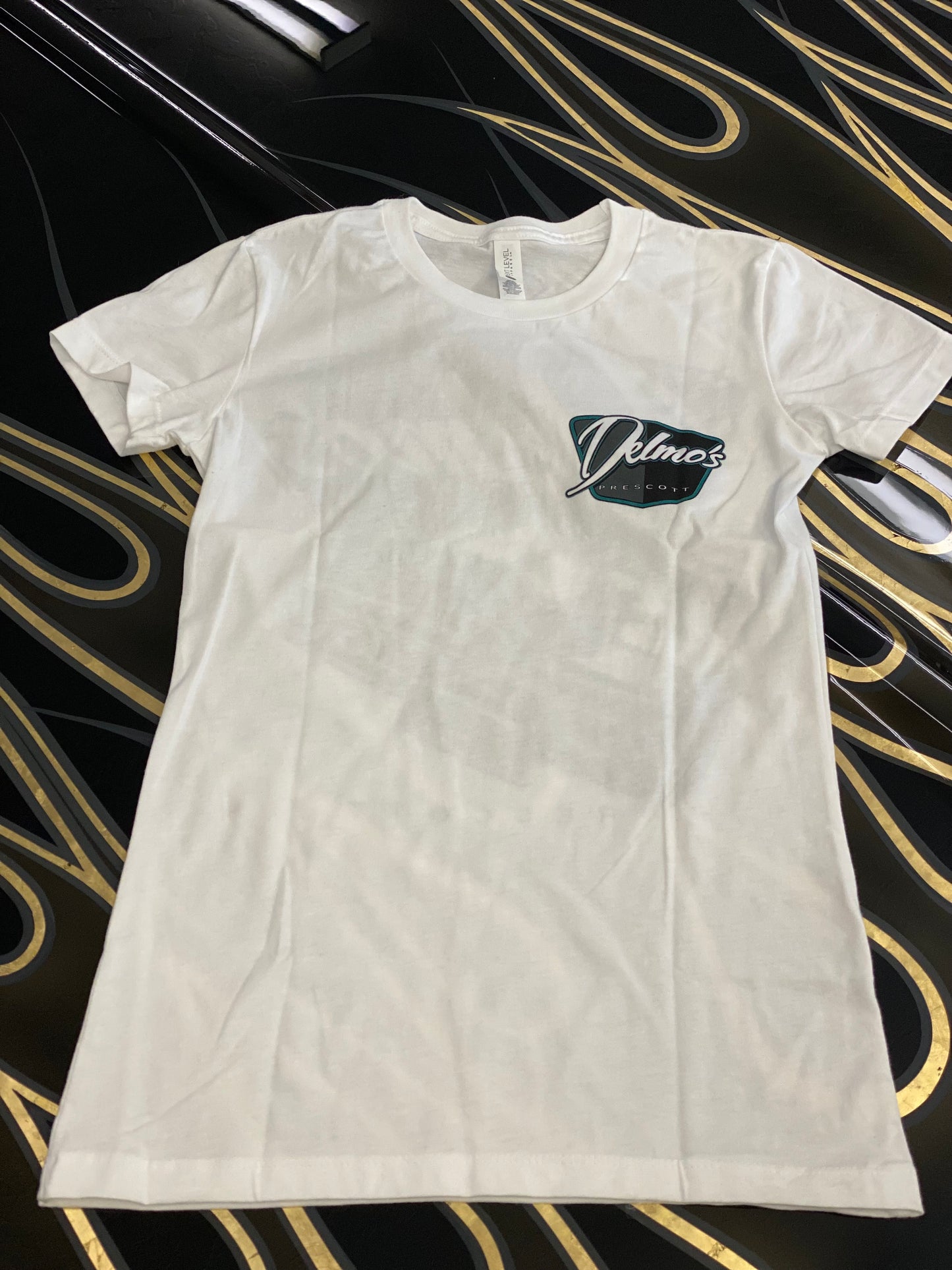 Delmo's Womens White Prescott Crew Neck T-Shirt