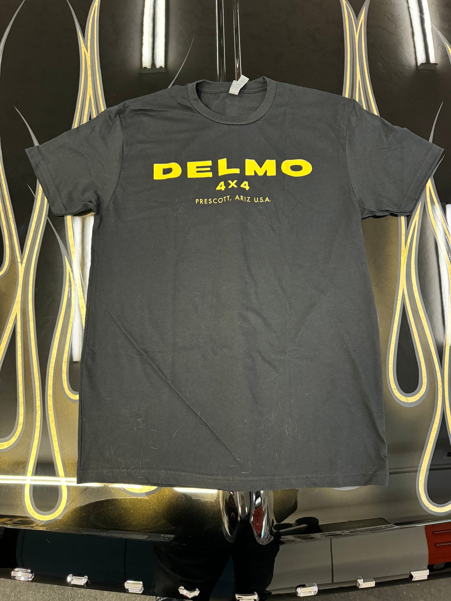 Delmo 4x4 Tee Black w/Yellow